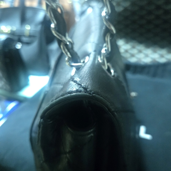 Chanel Classic Ultimate Stitch Flap Medium Bag Silver Turnlock - Picture 6 of 16